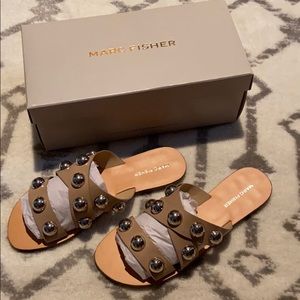 Sandals Marc Fisher 8.5 natural -NEW